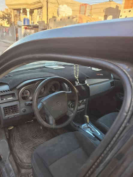 السلام عليكم
دوج افنجر موديل ١٠ كامله اي نقص مابيه فقط مصبوغه عام لجماليه اثر جراد بأسمي والسعر ٦٠ سياره جاهزه محرك كير صدر ضفيره قاعده افيوزات متخسر عليه اتصال على الرقم ***********
