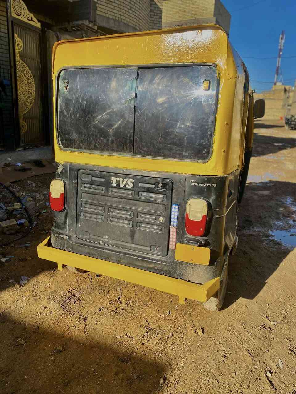 السلام عليكم عندي تكتك تيبي أس نضيفه حيل بس يحتاجله غلسه اني ماطلع بيه بس طابكه بل باب التكتك من أيدك الشارع التكتك نكره شرط حيل نضيف ولله شادله اني جادر تفصال حديد يعني انسه مطر حر انسه التكتك قطرت صبغ مابيه اني محتاج واريد أبيعه موديل 2018العنوان بغداد البلديات الرقم ***********سعر 3100بي مجال
