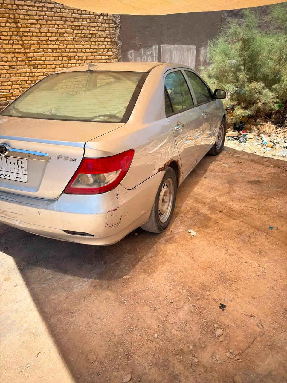 السلام عليكBYD للبيع السياره كلش موضح بالصور توني مبدل مكينه جديده تبريد ثلج تخم تاير حداديه جديده سعره 63الاتصال *********** فئهF3 موديل 14
