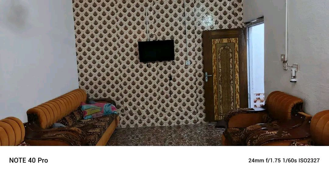 دار للبيع
الخضراء مقابيل شارع 30 قريب المعارض
المساحه 140  طابق واحد استقبال وهول ومطبخ وغرفه  واحده   طابو زراعي
للاستفسار الاتصال على الرقم
***********
