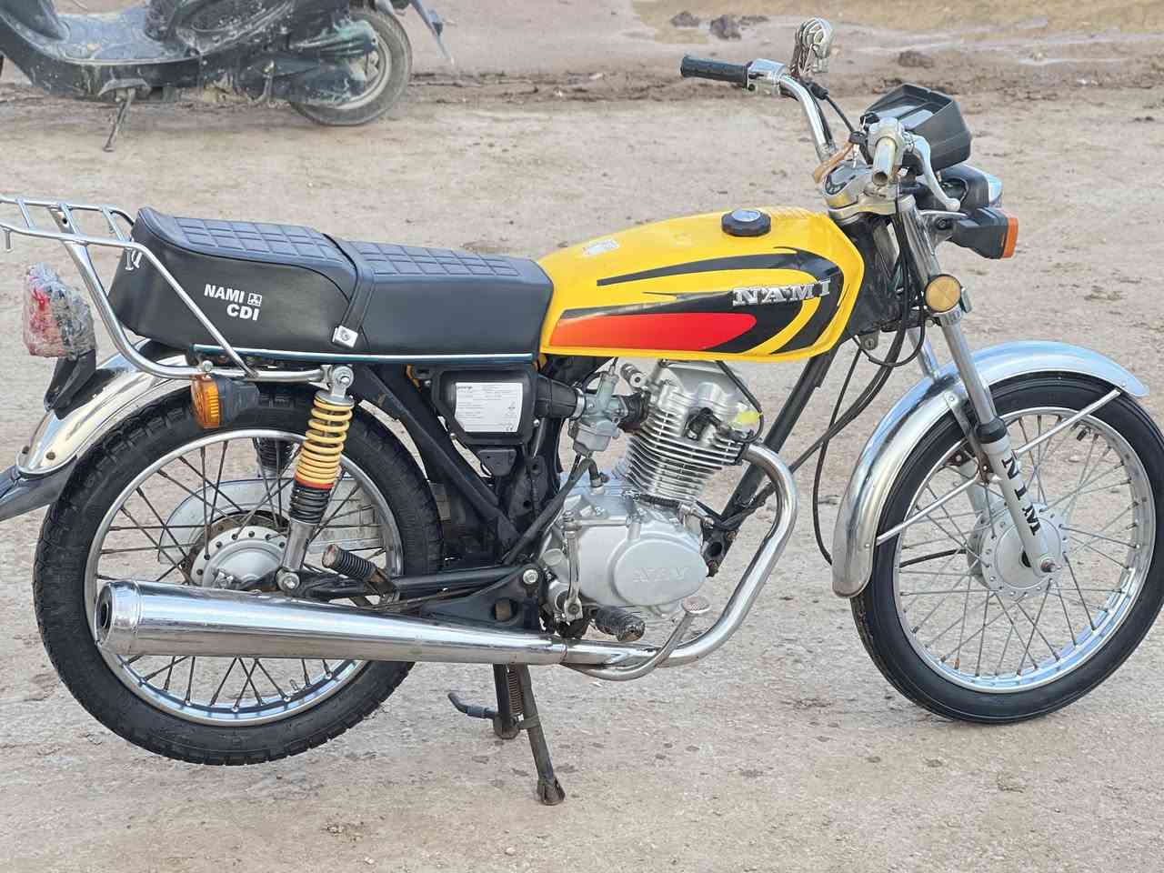 سلام عليكم 
ايراني امتياز مديل 2022 دراجه حلوا وراق اصولي وطالعه بل 2022/12/27 يعني 23 
محرك مفتوح وحالين بيها جبنه طاگه ما نقصها ولا شي حالين كلشي شغال بيها سعر 750 وبيها مجال بسيط 
***********
