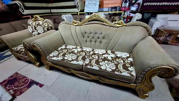 تخم تسكام ١٠مقاعد ديوانيه شارع الخصيمه السايدين قرب زها مول الجهه الثانيه جهه قصابيه السجاد داخل الفرع بضبط يوجد خدمه توصيل ***********
