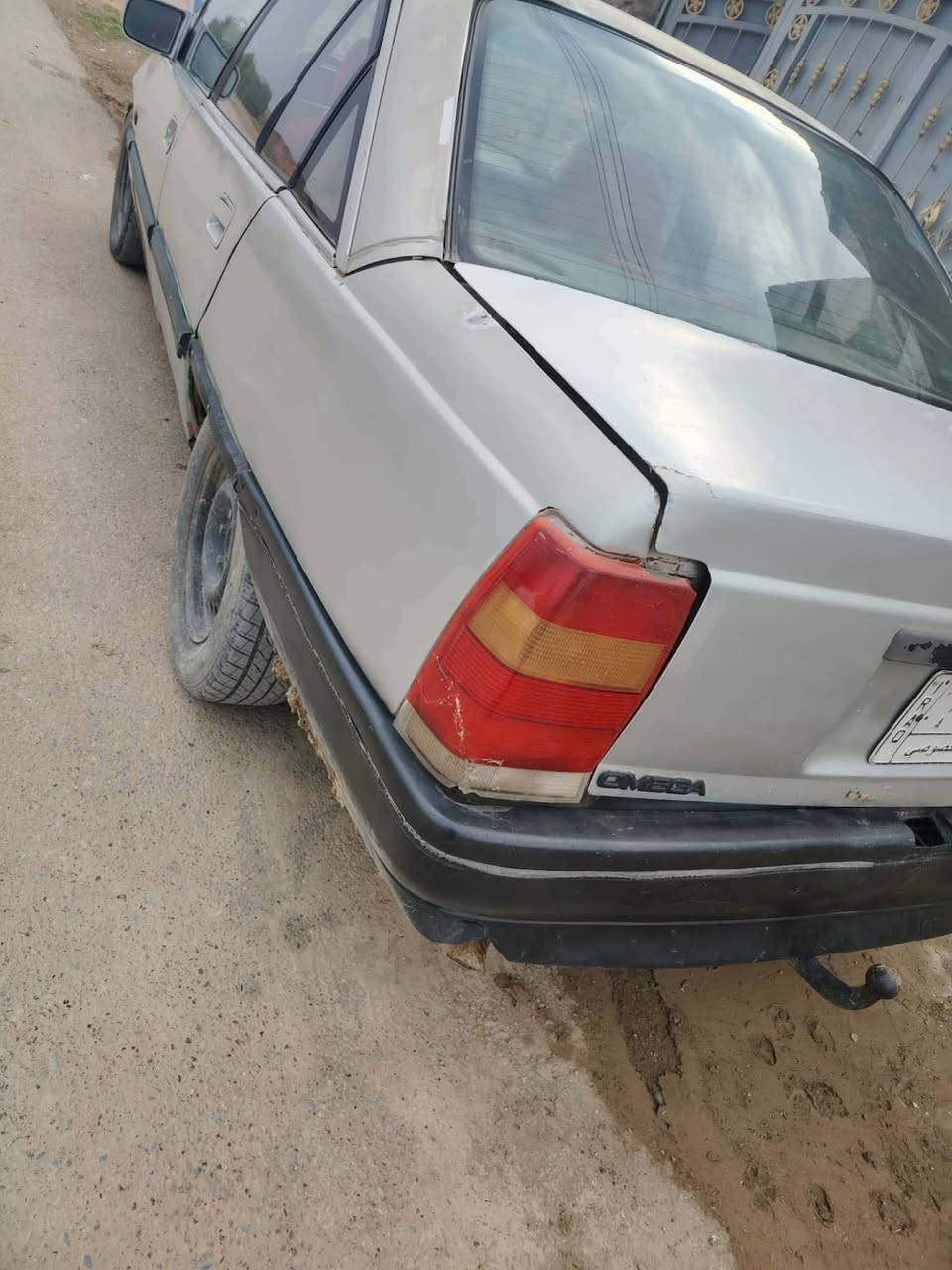 للاتصال *********** متواجد واتساب
سلام عليكم اوبل اوميكا موديل 1988 سياره جاهزه اي نقص مابيهة سياره كامله دشبول كهربائيات زوج تايرات جدد  السياره احله من الصوره 

🟩العنوان ديالى شهربان الاحمر 

🟥للاتصال ***********
