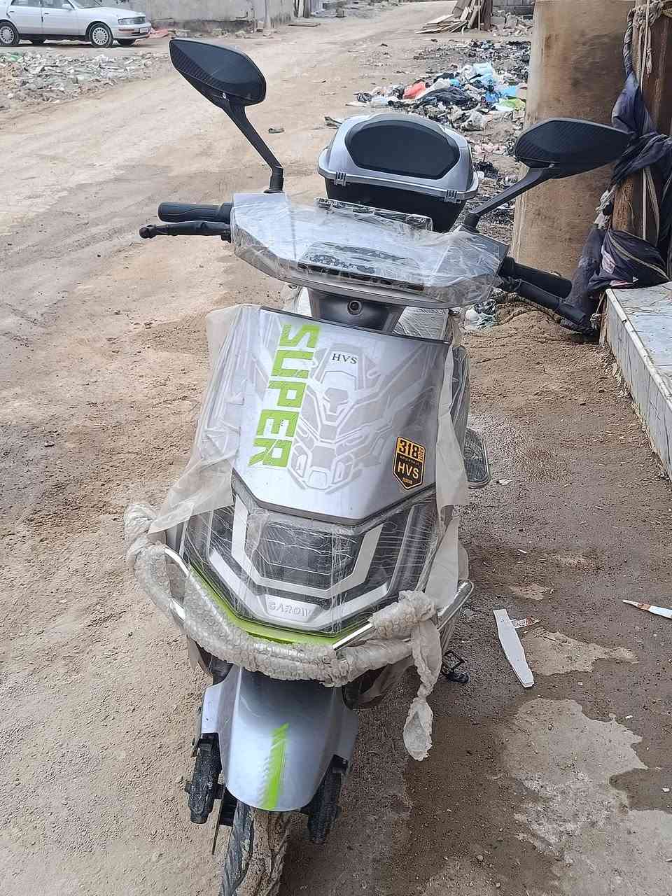 سلام عليكم دراجه شحن تيسلا موديل 2026سعر مليون وخمسين وبيه مجال رقم ***********
