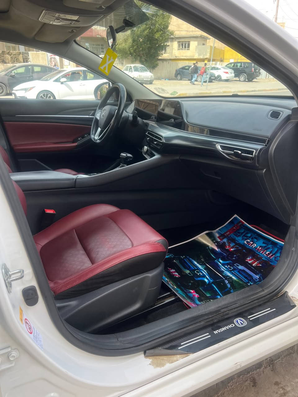 يا الله … السلام عليكم 

تشانجان ايدو بلاس 2022 اس  فول مواصفات 
بصمة - شاشه - سلايد روف - مري شفط - حساسات وكامرات ٣٦٠ درجة - رادار وتصوير امامي منها وبيها - كشنات جلد تبريد وتدفى وكهربائيات  -  كير ومحرك وتبريد مكفول شركة - صدر جديد بس مشط ستيرن تحتاج بي طكة خفيفه 

السياره بيها ضربه بالجاملغ الخلفي جهه الصدر وموضح بالصور 

السياره خير من الله كامله مكمله

السعر 110$ … شده و ١٠ اوراق وبيها مجال بسيط 

الرقم : ***********
