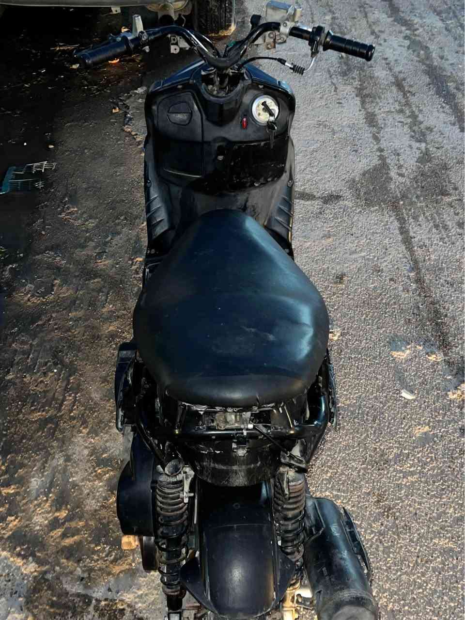 دراجه سكنس مال لعب نضيفه  
بيها كلج امامي وخلفي رياضي 
وبها فج امامي رياضي 
كفراتها كامله وكهربائياتها كامله 
مابيها اي نقص 
مكينه خرسه شلعه ومعدل تخبل 
تجي تفحص وتشوف 
مكاني بغداد العبيدي 
السعر 400وبيها مجال للشراي 
التواصل خاص موجود بغداد, العراق


**إذا كنت صاحب هذا الإعلان وتريد حذفه لأي سبب، رجاءا أرسل رسالة إلى الدعم الفني**