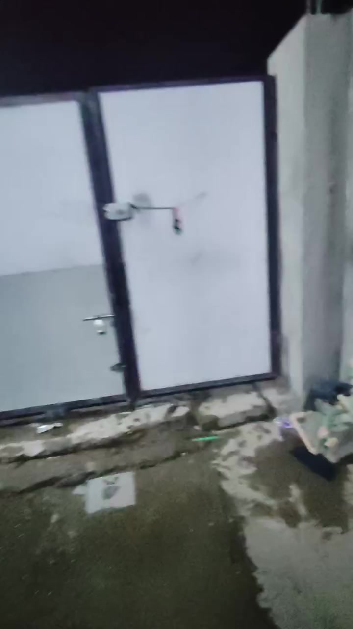 دار في ابومنيصير عرب عباس قريب ع شارع العام
مساحه ١٨٠ متر
يحتوي على غرفتين نوم +حمام داخلي+ مطبخ +
استقبال
للستفسار الاتصال ع رقم *********** +***********
علمن ان دار زراعي
