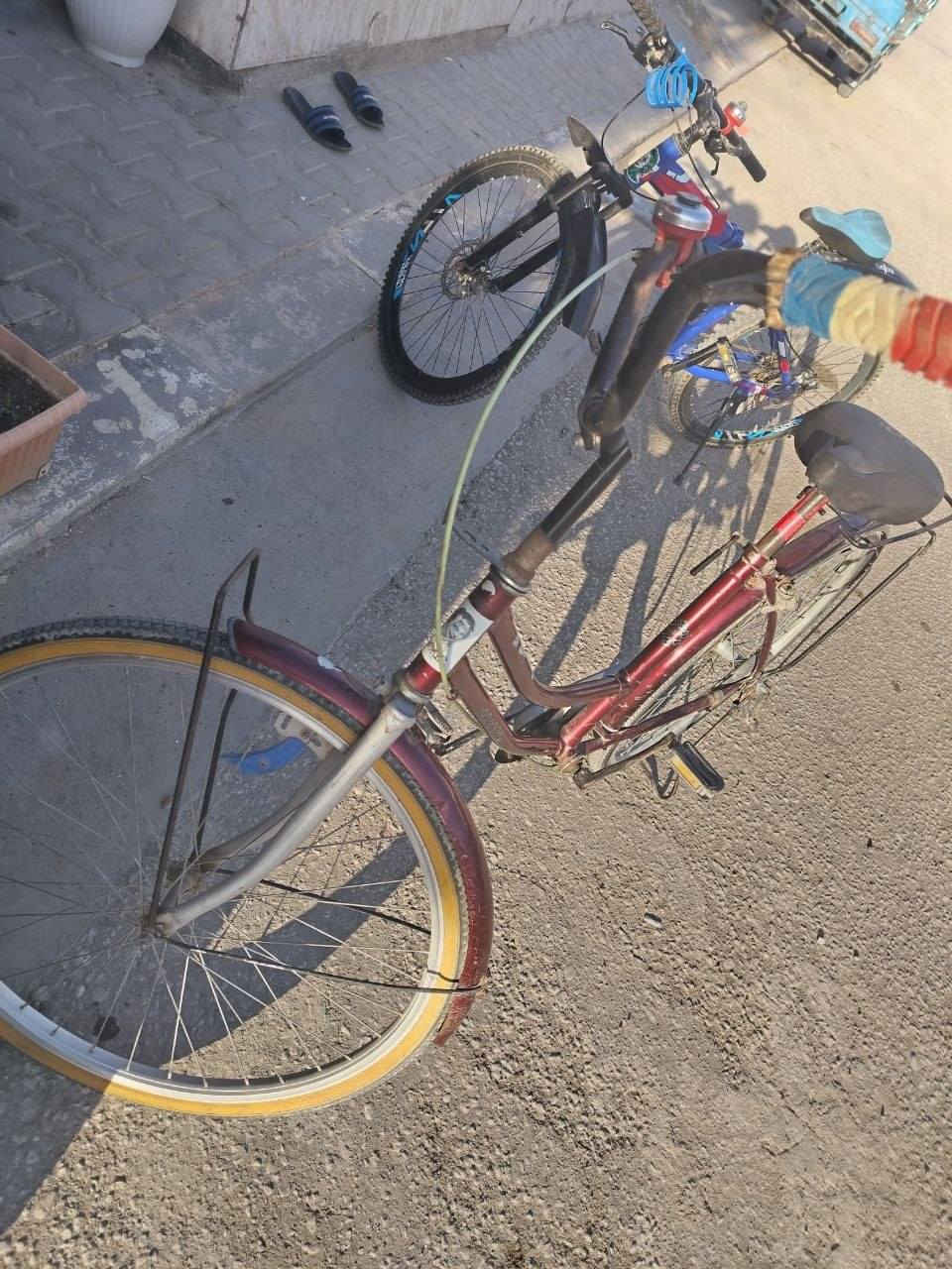 باسكل للبيع نوع كيمو
سعر 80 و بي مجال
ثاني بطة حجم 26
سعر 50 و بي مجال
مكان النجف حي ميلاد
***********
