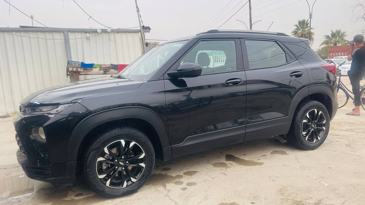 السلام عليكم
تريل بلايزر 2021 ماشية 38 الف رقم بغداد تحويل مباشر
للبيع  او مراوس

فول مواصفات  مكينة 1300 المرغوب

سيارة فور ويل awd

رادار توقف امامي مع مستشعر تحديد المسافة

رادارات جانبيه

رادار خلفي 

حساسات خلفية

هند بريك بصمه

بجم ليد  

عدسات زنون 

مخرج شحن تايب سي فاست جارج 

كشنات تدفئه 

شاشه كاربلاي وفول لمس
 
تحديد مسار

نقطه عمياء 

تشغيل عن بعد

سستم صوت 

كشن كهرباء 

انظمة قياده سبورت مود وعادي 

اوتو ستارت

نضام تراكشن
كروس سرعه
تخم تاير جديد باتري جديد 
#الحادث   دعامية امامية فقط بدون صبغ

#السعر 135 وبيها مجال بسيط او مراوس

مكان السياره بغداد   

للتواصل على الرقم ***********
