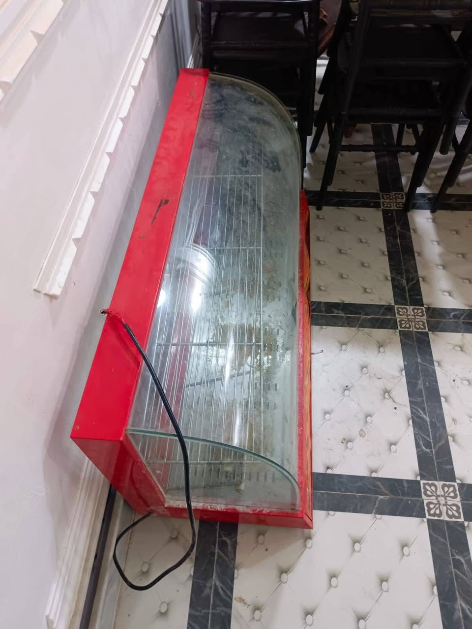 غراض مطعم للبيع ***********
