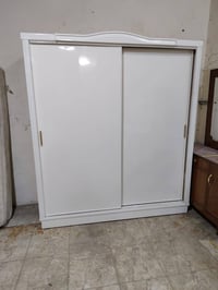 غرفة أطفال • نجارة عراقية • ميز تواليت