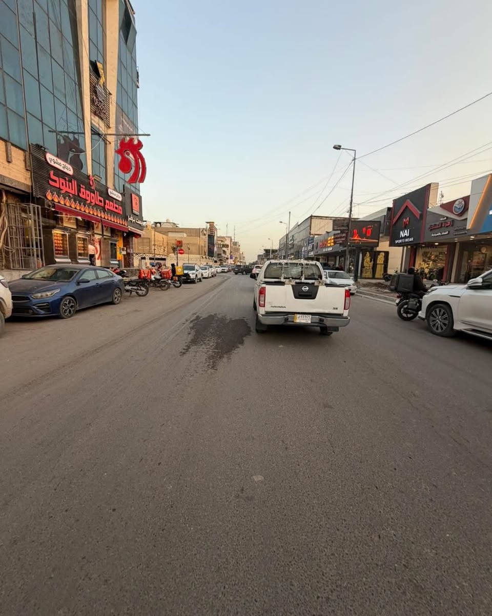 🏢 عمارة تجارية حديثة للبيع 🏢
✅ فرصة للمستثمرين ✅

📍 الموقع: زيونة - محلة 714  – تقاطع الربيعي شارع ليالي أسطنبول مجاور طاووق البنوك

📐 المساحة: 207 متر 

🔹 الواجهة: 11،5 متر — 🔹النزال : 18 متر 

✔️سند مستقل✔️ 

تفاصيل العمارة:

 ✅ تحتوي على 5 طوابق شقق عدد 4 ونظام قاعات  

 ✅ مزودة بمصعد كهربائي حديث

 ✅ مثالية لاستخدامها شركات حقيقية او مراكز تجميل او عيادات طبية

⭕️ملاحظة العمارة مزودة بكهرباء  24 ساعة ⭕️

📞 للاستفسار والتواصل الأتصال على الأرقام التالية 📞

📲***********📲***********📲***********

✔️وكالة عصر حمورابي أختيارك الأمثل في عالم العقار✔️

📄 الشركة مجازة رسميًا 📄

🏠 نستقبل جميع العروض العقارية (البيع والإيجار) في بغداد
