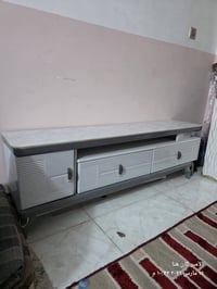 ميز بلازما مترتين نضيف كلش جرارات ٢ وباب  سعر ٤٠ الف 07713976562  الثع...