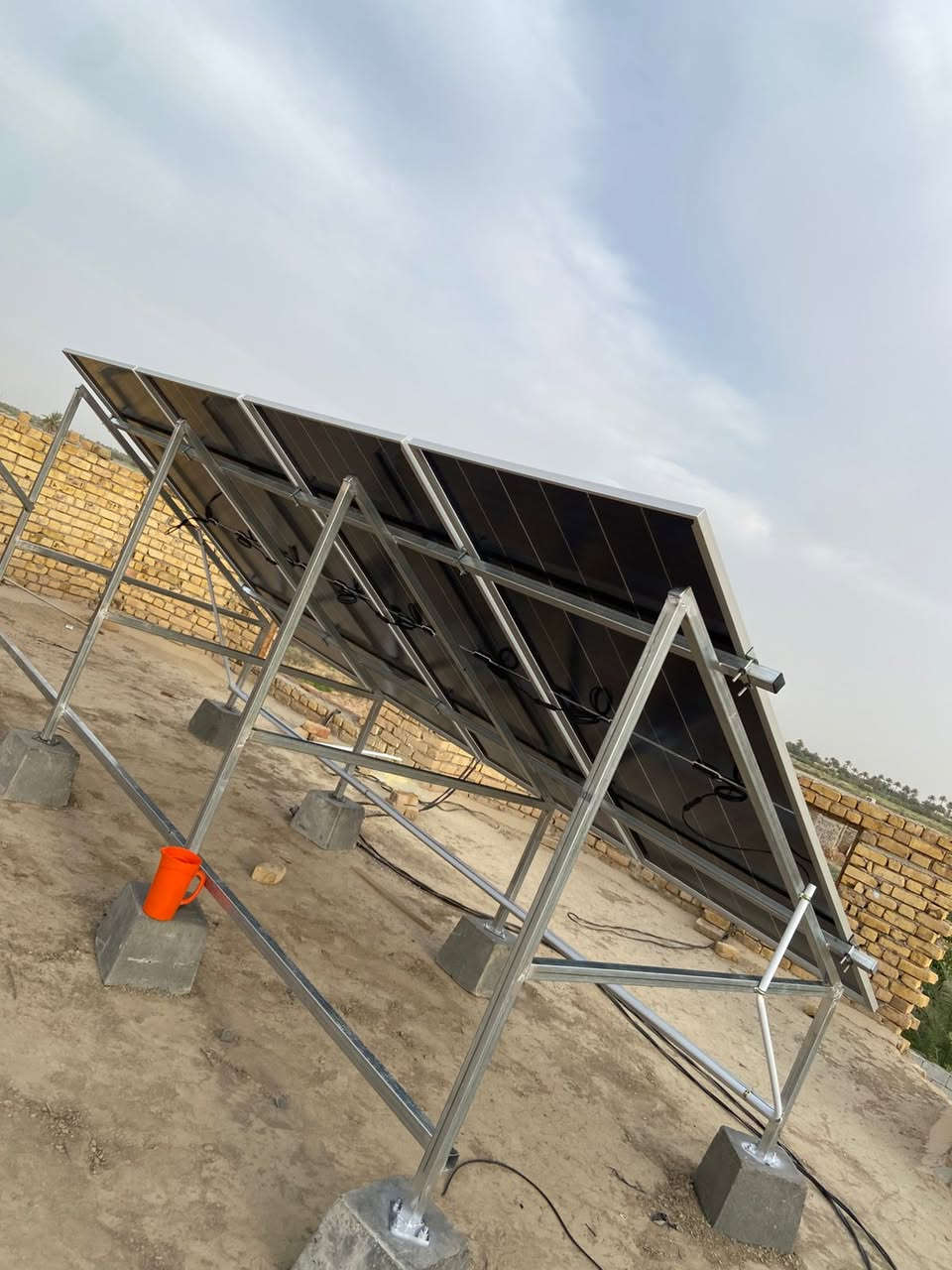 ⚡🔋 تم بحمد الله إتمام وتنفيذ منظومة طاقة شمسية🔋⚡
✔️ منظومة 6 أمبير (ليلي / نهاري)
✔️ألواح شمسية من جينكو بقدرة ( 650W )
✔️ انفيرتر SRNE , IP65 , 6KW
✔️ بطارية Deye , 5.12KWh
📞 للحجز والاستفسار: *********** - ***********
📍 العنوان: محافظة المثنى – قضاء الرميثة
حي المهندسين، قرب الثانوية العراقية للبنين
💡 طاقة نظيفة… توفير دائم… واستقلال عن الكهرباء الوطنية
نسعد بخدمتكم وتنفيذ أفضل الأنظمة بأعلى جودة #مكتب_النور_للطاقة_الشمسية 
#Deye #Jinko #SRNE
