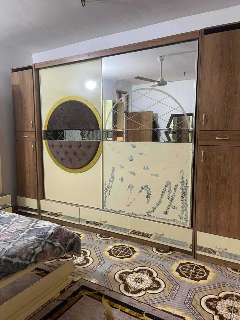 غرف تركي نضيف جدا ب560
مكان حله ابو غرق 
اليعنده غراض او غرف نوم انشرهن للبيع والي نسبه بسيطه يتفضل خاص 
تابعني يصلك كل جديد


**إذا كنت صاحب هذا الإعلان وتريد حذفه لأي سبب، رجاءا أرسل رسالة إلى الدعم الفني**