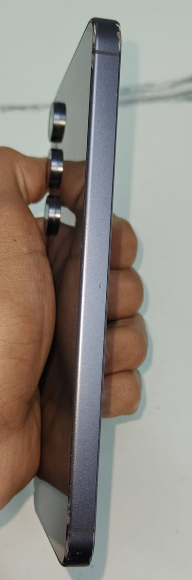 السلام عليكم s24 fe  ذاكره 128 ألجهاز مثل ماموضح بالصور مبدل شاشة أصليه مال وكاله وبي ضربات بالشاصي موضحات بالصور  البطارية 100 وكارتون الجهاز والكيبل الاصليات موجودات ماعرف سعره بالسوك قيم بما يرضي الله


**إذا كنت صاحب هذا الإعلان وتريد حذفه لأي سبب، رجاءا أرسل رسالة إلى الدعم الفني**