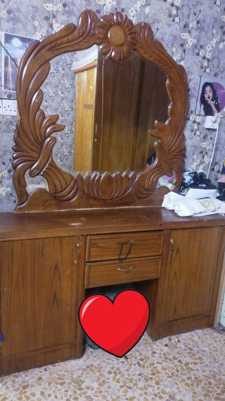 ميز مرايه ٥٠
ثلاجه ٦٠ 
كنتور تركي ١٠٠ ألف وبي مجال 
تخم ١٠مقاعد ١٥٠


**إذا كنت صاحب هذا الإعلان وتريد حذفه لأي سبب، رجاءا أرسل رسالة إلى الدعم الفني**