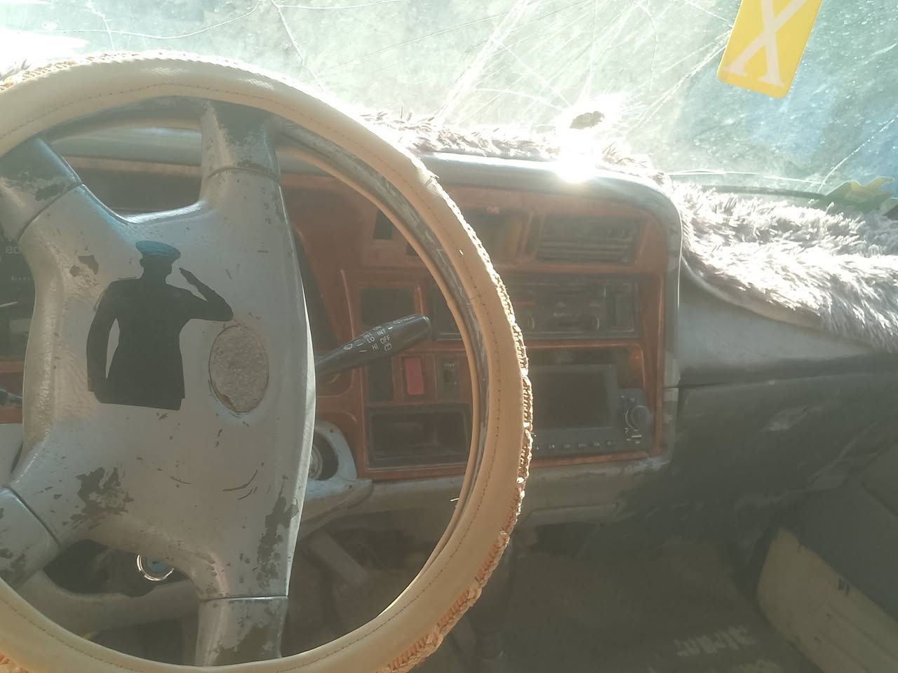 اسلا م عليكم جنبي موديل سبعه سنويه عضم عاج  رقمه الماني أبيه كوم حديد  تخم تأير كهرباياته كله شغاله أسعر خمسه وعشرين  25 وبيه مجال  مكاني مدينت أصدر  اداخل الخير ***********
