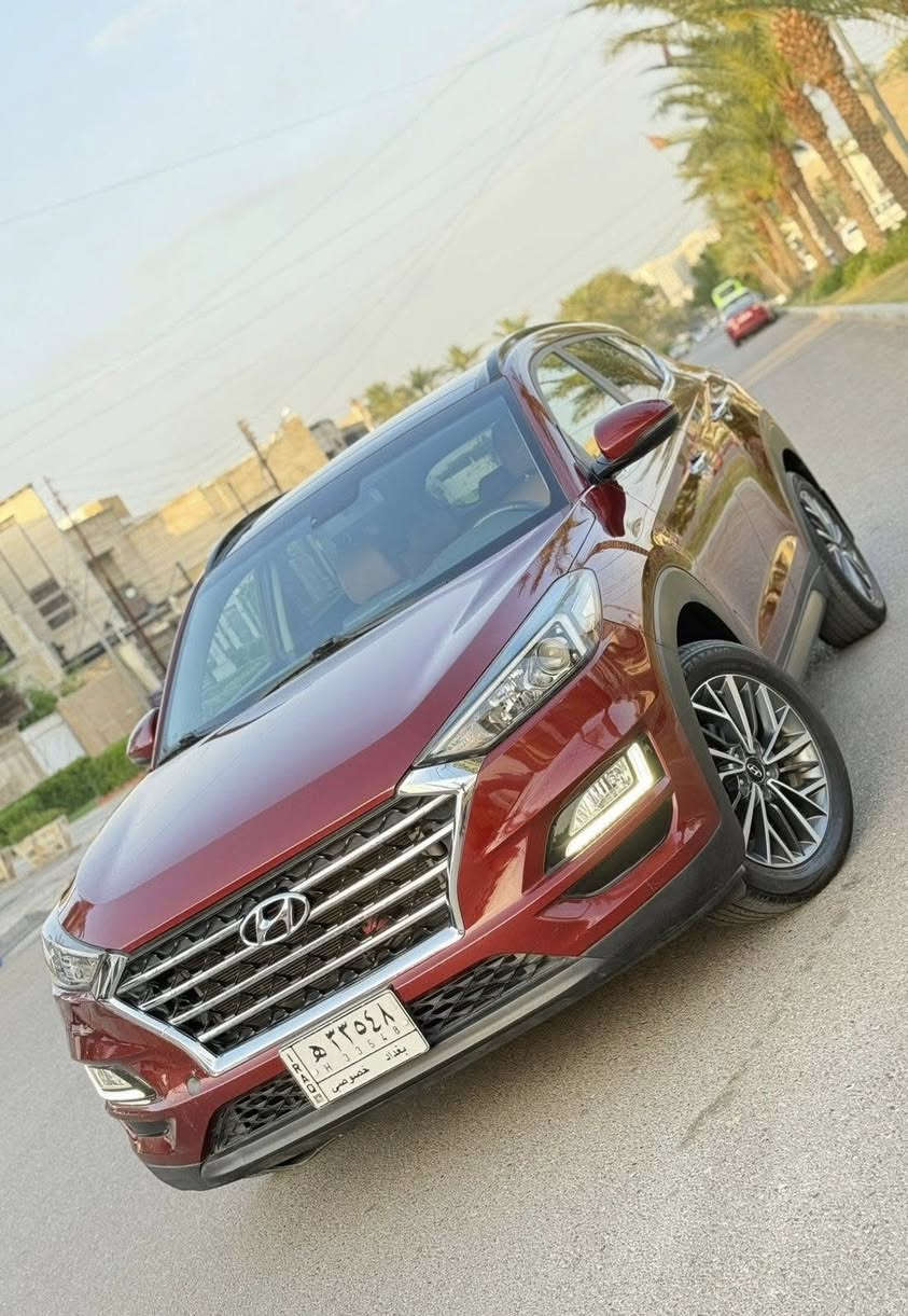توكسان 2019 خليجي
فوول مواصفات عدا البصمة شركة الكاصد
مكينتها دوش خير من الله رقمها بغداد
السيارة مكفوولة من الصبغ والبارد والتبديل
عدا 4 اصابع بارد 
صدر تبريد جاهزة 
لونها كرزي مميز 
مكانها بغداد/ حي العامل
السعر 180 وبيها مجال
رقمي ***********
***********

