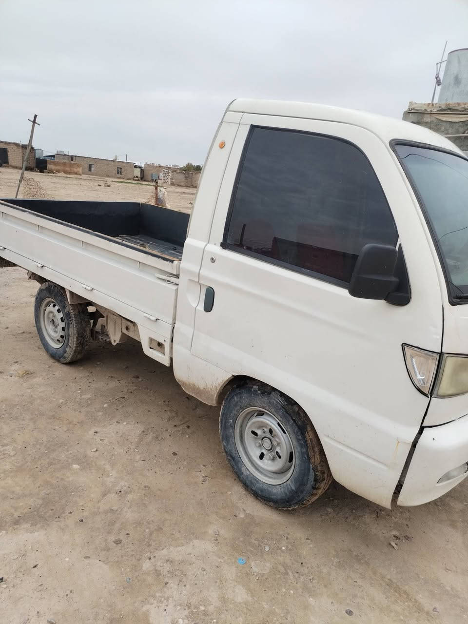 سلام عليكم هيفه للبيع موديل 2007كير محرك اكسل شاصي شرط اوراق كامله مكان تكريت ***********
