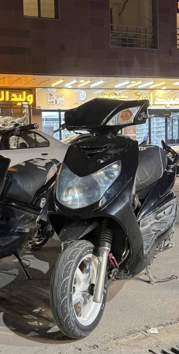 سكنس فحل ماتشتغل لأن سلفه صغير مكينه٥٨ونص قيمه وراسني وللعلم الصور قديمه


**إذا كنت صاحب هذا الإعلان وتريد حذفه لأي سبب، رجاءا أرسل رسالة إلى الدعم الفني**