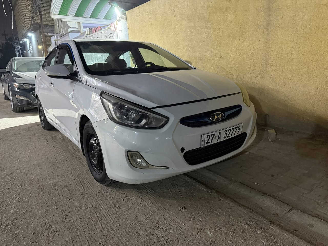 السلام عليكم 
للبيع اكسنت مديل 2013 محرك 1600 السياره رقم ذيقار انكليزي بسمي تبريد شغال 
السياره بيه كصة جنطه وعندي بيه سونار   
السعر 65 
***********
