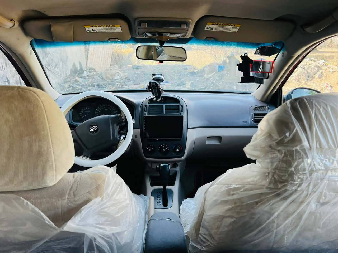 سلام عليكم سبكتره للبيع موديل2006رقم بغداد سعر77وبيهه مجال***********
