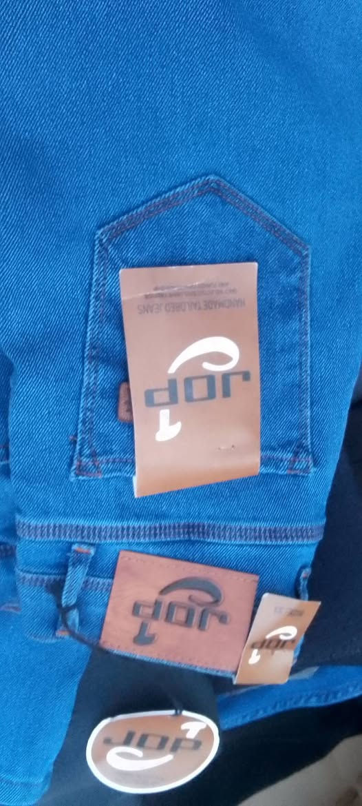 السلام عليكم 
مكلف بلنشر 
بنطلون تركي درجة اولى بسعر 15الف 
قياسات متوفره توصيل 1000دينار جميع مناطق الرفاعي 
راسلنا على الخاص يجيك القياس الي يناسبك


**إذا كنت صاحب هذا الإعلان وتريد حذفه لأي سبب، رجاءا أرسل رسالة إلى الدعم الفني**