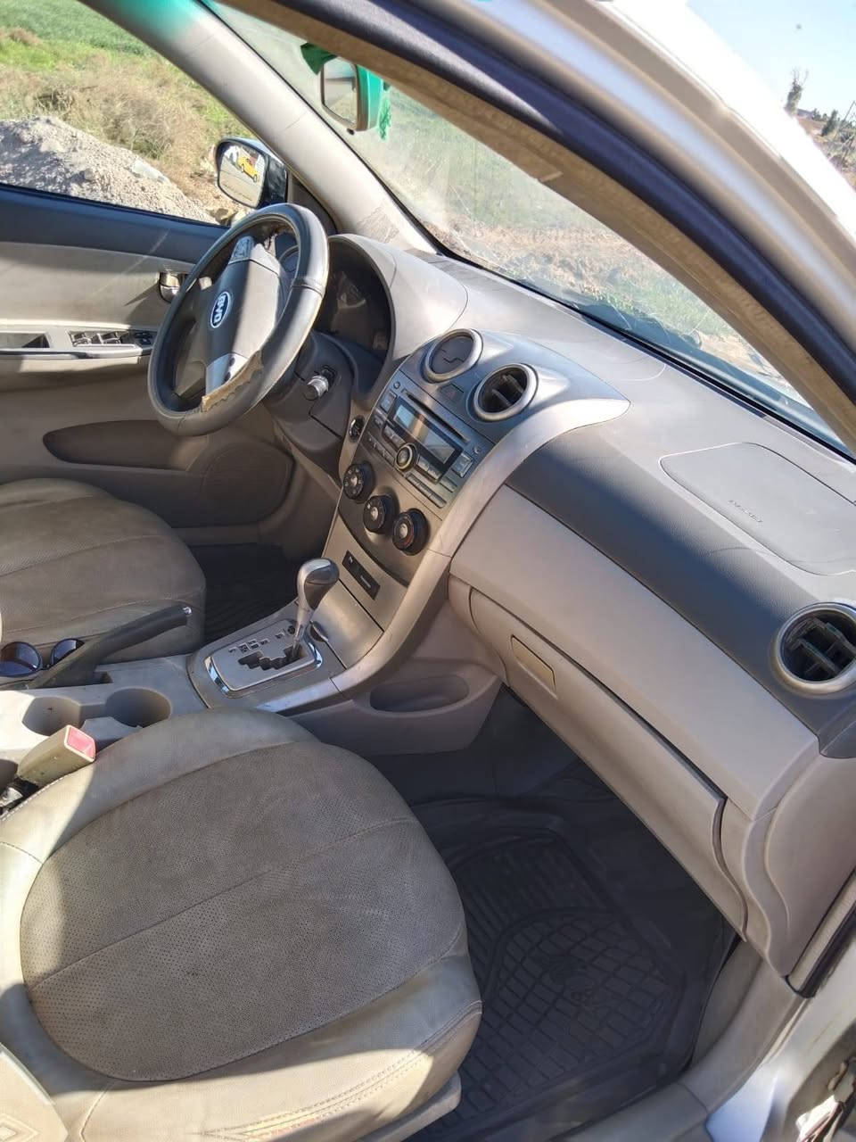 سياره بي واي دي موديل ٢٠١٣ السعر ٤٠ ورقة رقم الهاتف ***********
