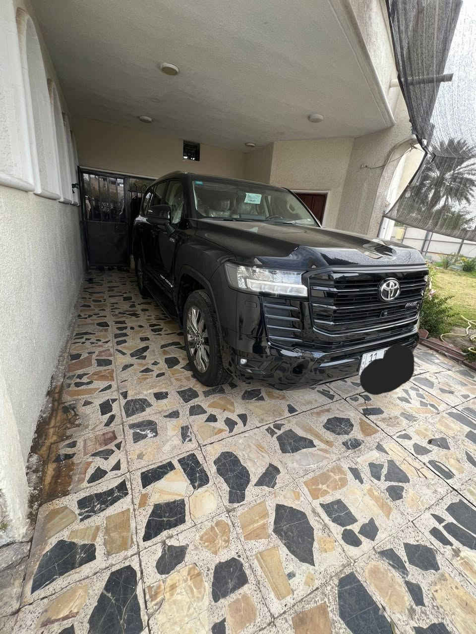 السلام عليكم
لاندكروز 24 بلاك ادشن ساس اصل ماشية 15 الف مكفوله وبعدها بالضمان 

السعر 74 الف دولار
للستفسار الاتصال على هذا الرقم ***********
