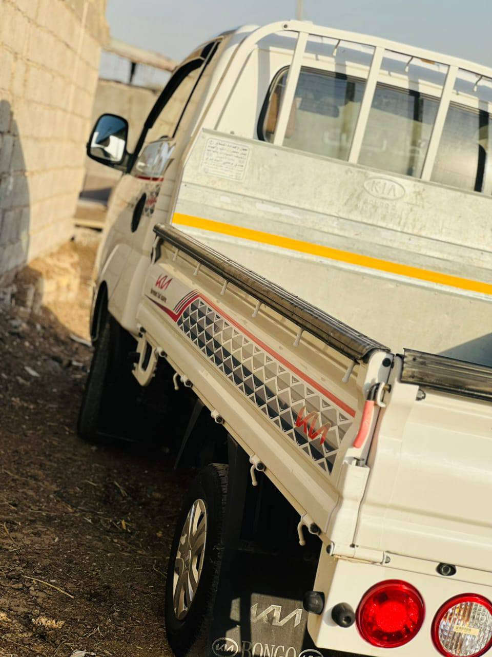 السلام وعليكم كيه موديل 2022 رقم بغداد السياره بسمي كيه نضيفه وخير من الله مكفوله من كلشي گير شاصي محرك السعر 147 وبيها مجال للشراي مكاني بغداد شراي يتصل ***********
