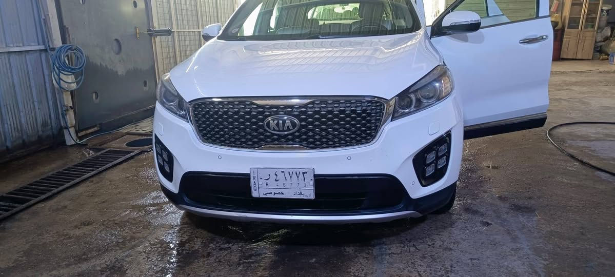 سورنتو خليجي 2018 رقم بغداد محرك 3.5
6 سلندر تبريد 3 قطع كشنات سبعة كهرباء و قلاب جلد ابيض فول تحكم ستيرن زنون عالي ناصي بلادي ليد نهاري ليلي مري شفط جنطة شفط كهرباء ترحيب بصمة كامرة خلفية دوارة حساس امامي شاشة صغيرة 3 وضعيات قيادة 
abs 
السيارة مكفولة كير ومكينة و كشر ما عدا الشخط الواضح بالصور وعايفه ما مصلحه 
ماشية 90 السعر235 وبيها مجال بسيط 
للاستفسار الاتصال ***********
