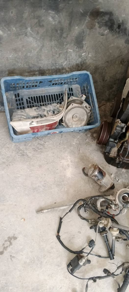 سلام عليكم غراض لانسر للبيع ابيع على هذا الوضع مكاني الغالبية سيف سعد فرع جامع الرضوان ***********

