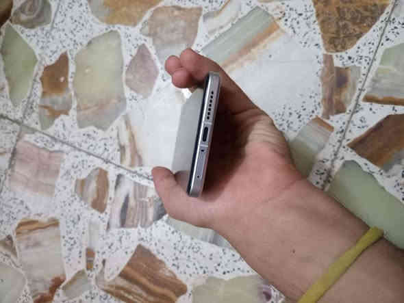 شاومي 15 الترا
كت تصوير كامل ممفتوح ابد 
- حافظات عدد 4
- نظافة 100٪ 
- بطارية 100
- ملحقات كاملة 
- الجهاز مينزل شحنة جوا 50

تواصل خاص + واتساب ***********
