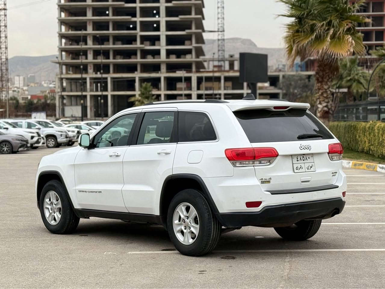 عائلية و جوه الدفترين شتريد بعد 🔥🔥
Jeep Grand Cherokee 2015
جيب گراند شيروكي 😍
مواصفات Limited 4x4  فتحة سقف و مقاعد جلد و تدفئة ✨

مكينة ٦سلندر حجم ٣.٦لتر تنفس طبيعي❗️
ماشية 189,000 ميل و بحالة ممتازة ⚠️

🛑ضرر السيارة بيها طخة بسيطة حافة الجاملغ و اسفل البابين صبغ فقط اكيد بدون دواخل و بدون ايرباكات

سيارة رقم دهوك و ب اسمنا شرط التحويل 👍🏻
سعر السيارة فقط (198$) ورقة و بيها مجال للطيبين هم🤩

للاستفسار عن السيارة واتس اب - كورك👇🏻
☎️***********☎️ دهوك, العراق
