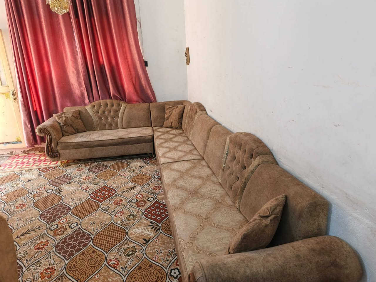 ديوان 11مقعد تسكام وقوي جديد كلش اي ضررمابي نضيف جد سعره 250يوجد توصيل داخل كربلاء ***********
