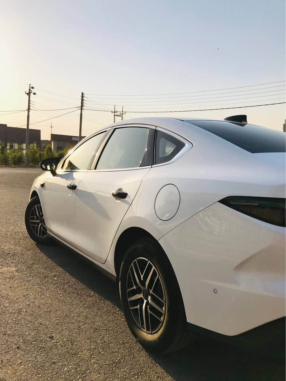 Byd Seal 05 Flag ship  سەیارەیەکی هەتا بلێی پاک و خاوێن سەیارەکە فول فول موواسەفاتە 
‎سەیارەکە تانچی گەورەیە 65 لیتریە ئەو سەیارەیە 2100 کیلۆمەتر دەروا 

‎موواسەفاتەکانی  
‎تری 13 کامیرە , 
‎سلایت , 
‎ڕادار پێش و پشت 
‎, ڕاداری خەتی جادە 
‎, ئۆتۆ ستۆپ 
‎, ئۆتۆپارک 
‎, شاشە گەورە 
‎, گێچ دیجیتال 
‎, کوشین کارەبا 
‎, ناو سپی 
‎, زۆر موواسەفاتی تر سەیارەکە ڕەقەمە تەنها  8 هەزار کیلۆمەتر ڕۆوشتووە سەیارەکە هەموو گییانی بە شەرتە نە شوخت نە قۆپ نە قنج نە تزرە هیچ شتێکی نییە سەیارەکە سفر سفڕ ماوەتەوە نرخەکەشی دەڵێم 154$ مەجەل ڕەقەم تەلەفۆن 56 80 456 0750 

**BYD Seal 05 Flagship**

سيارة نظيفة جداً، بحالة الوكالة، فل مواصفات، ما تحتاج أي مصروف.

السيارة بخزان وقود 65 لتر، ومدى يصل إلى 2100 كم.

من المواصفات:
13 كاميرا، فتحة سقف، رادار أمامي وخلفي، رادار المسار، أوتو ستوب، أوتو بارك، شاشة كبيرة، عداد ديجيتال، مقاعد كهربائية، داخلية لون أبيض، مع الكثير من المواصفات الجميلة.

السيارة ماشية فقط 8000 كم، وكل شيء فيها وكالة، بدون صبغ أو حادث أو ضربة أو خدش أو أي ملاحظة، والسيارة نظيفة جداً وجاهزة للاستخدام.
 السعر 154 دولار** (قابل للتفاوض للجادين).

للاستفسار:
*************** أربيل, العراق
