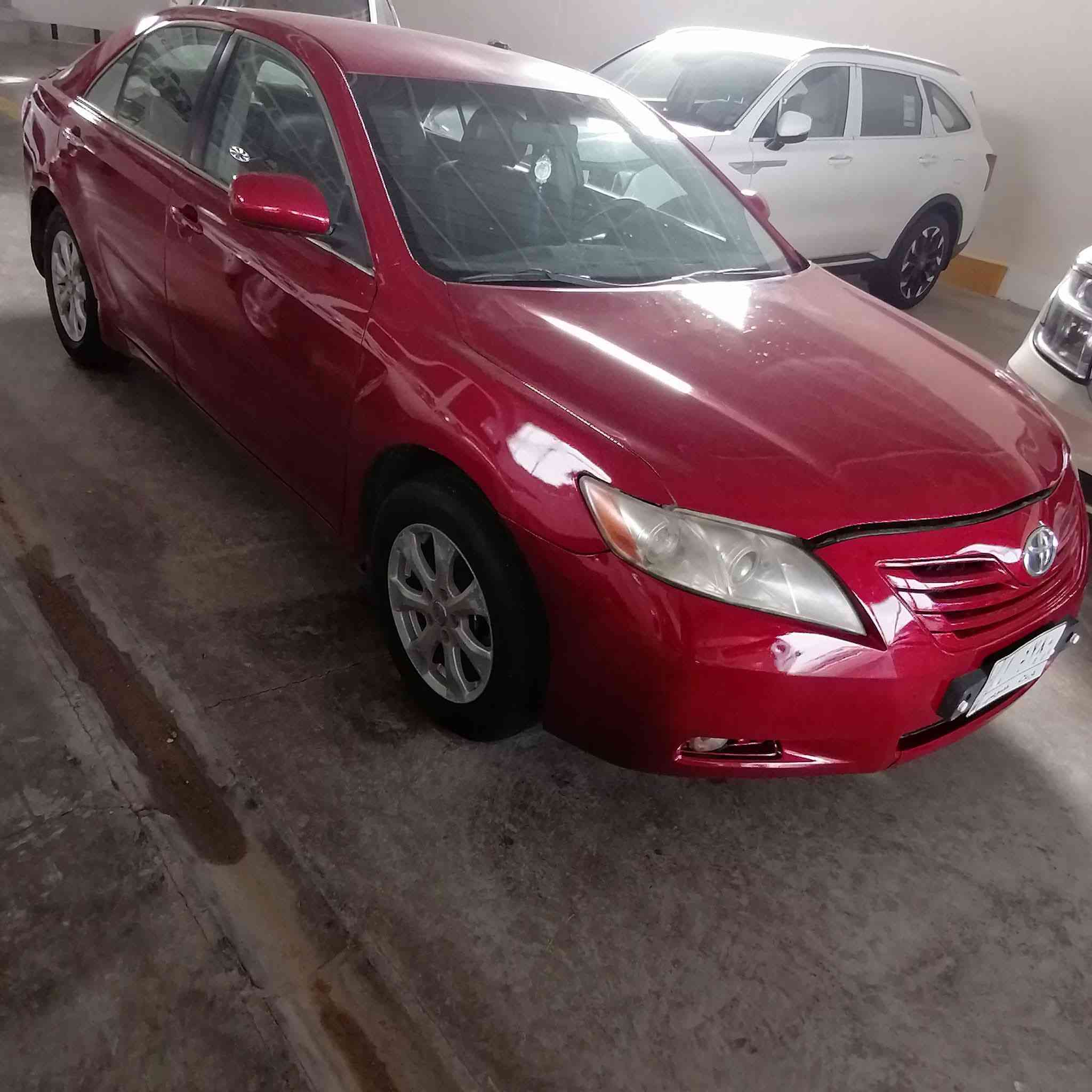 كامري2007  وارد أمريكي  ضربة  حادث جاملغ صبغ فقط وحاليا صبغت حزام لكونها جردت قسم قطع من حرارة الشمس تعرفون الألوان تجرد لفتره طويله  ولكن سياره جيده وبأسمي شخصياالسعر ٧٠ sالاتصال *********** للعلم صار 5 سنوات عدنا
