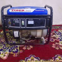 عندي مولد تايكر البيع سعره 200 بيهه مجال التواصل على هاذا الرقم 077538...