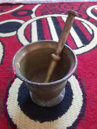 اخوان هاون نحاس ثقيل القياس الارتفاع ١٣ سم للبيع ٥٠ الف مع التوصيل  07...