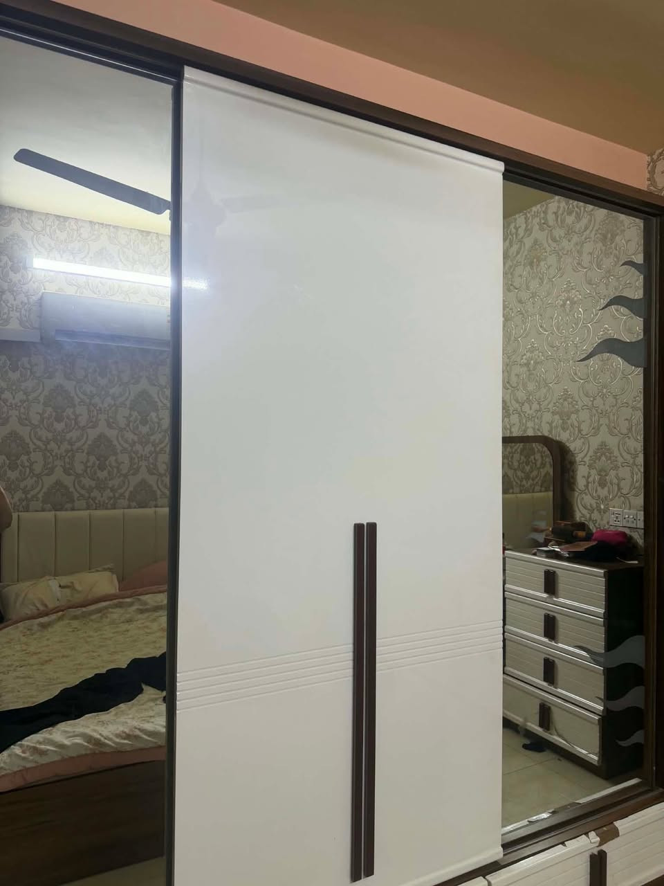 غرفه للبيع ٨قطع ب ٣٥٠ وبيها مجال البلديات للأستفسار خاص


**إذا كنت صاحب هذا الإعلان وتريد حذفه لأي سبب، رجاءا أرسل رسالة إلى الدعم الفني**
