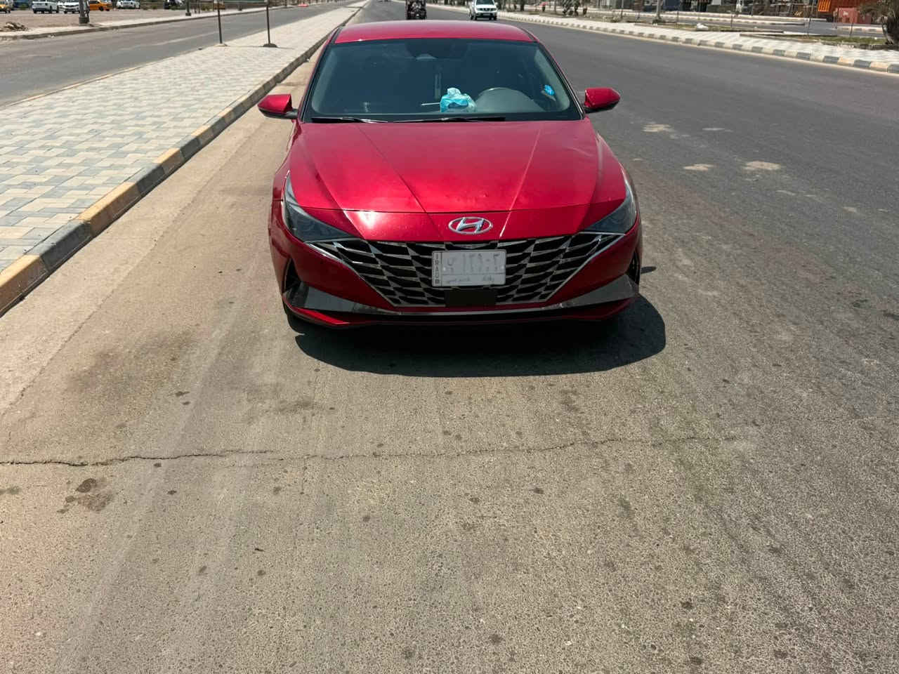 السلام عليكم سياره للبيع اننتره وارد امريكي سياره حلوه و جاهزه رقم بغداد معوقين و راح تخلص حادث جامغ و بنيد  مكان السياره بل عماره للستفسار الاتصال لا تدخل خاص ***********
