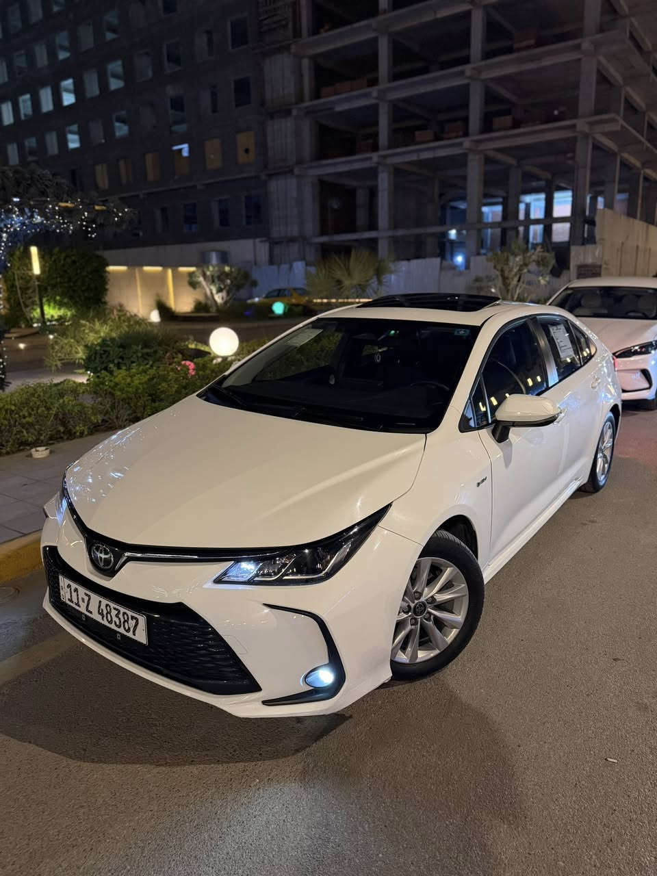 كورلا 2025 شكل خليجي للبيع كفالة ماعده رصعتين بسيطه وشخط بسيط بل بنيد ✅🤍
ممشى السيارة: ١٦ الف كيلو فقط🚗☑️

مواصفات معروفة: 

شاشة جبيرة🖥️

كامرة خلفية📷

مثبت سرعة⚡️

رادار امامي☑️

تحديد مسار🛤️

بصمة تشغيل 🫆

كشنات جلد ✔️

فتحة سقف☑️

تحكم ستيرن♟️

السيارة بحالة ممتازه ومناقصها ايشي ✅

بأسمي تحويل ثاني يوم✅

السعر : 156 وبيها حك جيه فقط✔️

مكان السياره بغداد ظهر مستشفى اليرموك📍

للتواصل :***********
