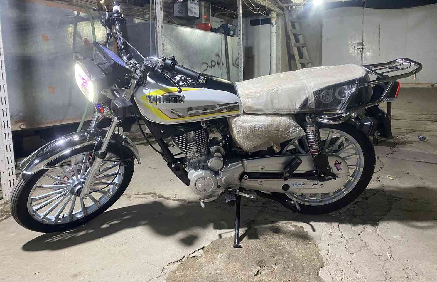 سلام عليكم دراجة سيفان للبيع موديل 2025 جديدة الدراجة امفولة جديدة محرك 150sكاملة مكملة مال جناي مابيها اي نقص تجي تفحص او أشوف للستفسار مراسلت الصفحة


**إذا كنت صاحب هذا الإعلان وتريد حذفه لأي سبب، رجاءا أرسل رسالة إلى الدعم الفني**