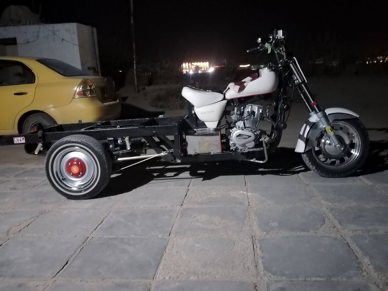 بيع مستعجل مديل 8رقم ***********
