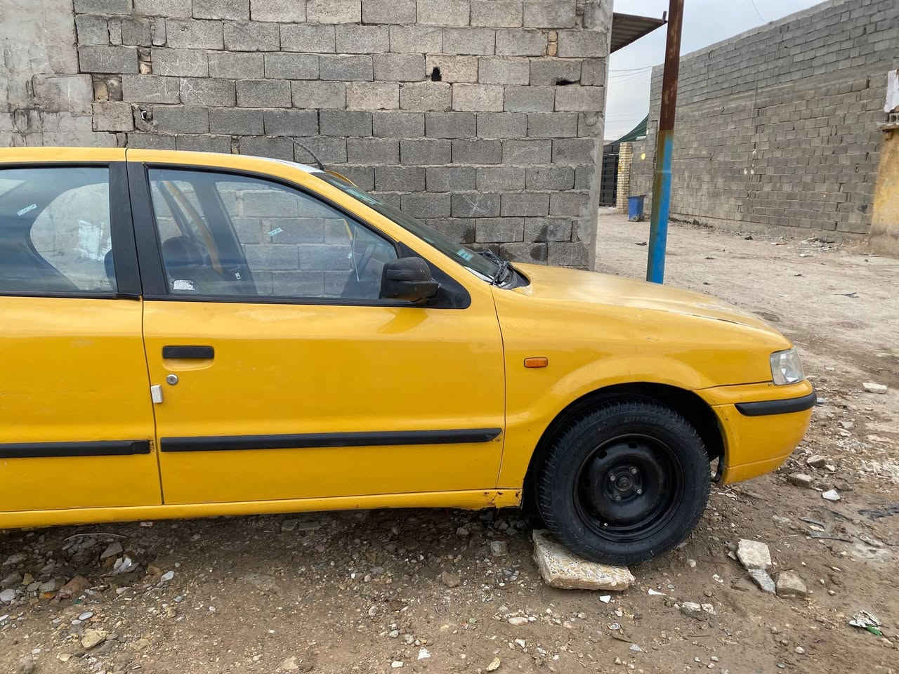 السلام عليكم سمند موديل2010 مصفره هيئه غرامات رقم انكليزي  سنويه 28 هزه جديده كهربايات شغاله كله لايت زنون كير   ومكينه كفاله تخم تاير جديد صدر امامي خلفي 75 ٪100 السياره كفاله من الضربه فقط القاعده مال البنيد طاكه وملحومه مثل ماموضح بلصوره الباقي كله كفاله الساره ماتصرف عليها ربع تاخذها مال شغل
السعر 37 وبيها مجال ***********
