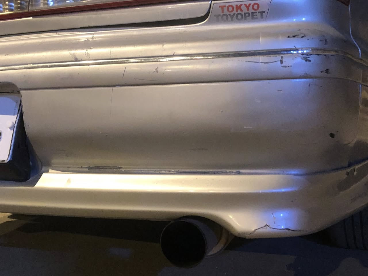 السلام عليكم
مارك ٢٠٠٠ اصل 
كفالة نقل جثة وكصة وكير ومكينه 
السيارة توريو بلاد سايد بريك بالايد 
ماسحة خلفية دواخلها توريو 
كزوز رياضي بلاد لحاية بلاد 
عينه ليزرية كير خريطة شاشه سنتر لوك 
كير ومكينة vvti فيشة وحده جديدة لوك 
حدادية خير من الله لقم جدد 
السيارة متعوب عليها هواي دواخل نضاف وبلادية تورير 
السنويه تنتهي ٢٠٣٠ رقمها انكليزي باسمي شرط التحويل 
مكاني بصرة - حيانية 
السعر ٧٨وبيها مجال للطيبين 
رقم الهاتف ***********
