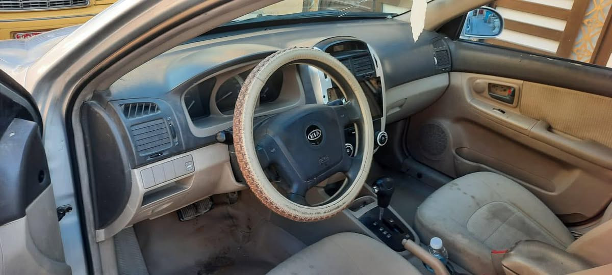 السلآم عليكم كيا  سيراتو موديل 2007 بيها المواصفات المعروفه شاشه حساس كير مكينه  1600 ع شرط حداديه  حلوه تخم  تاير   مصبوغه احزام اثر جراد سياره حلوه تبريد*  بيها ضربه باللغد  صوب العبري السياره حلوه وجاهزه رقم دهوك سنويه ساقطه  السعر *67 * مع المجال العنوان النجف حي الميلاد   للاستفسار الاتصال ع رقم  ***********   واتساب اتصل بيه خير ودلل مكلف بل نشر رقم صاحب السيرة
