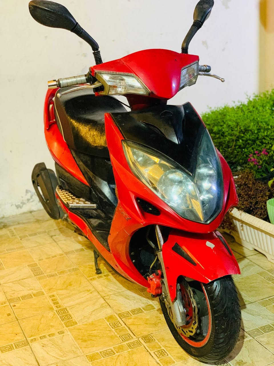 دراجة رايسنك كوري نوزل محرك 150
عداد سرعه الكتروني وبنزين 
قفل سترين وجنطه ختم واحد 
شلعه ومعدل ونعومه فول 
السعر/475 وبيها مجال لشراي 
حله مركز المدينة 
***********
