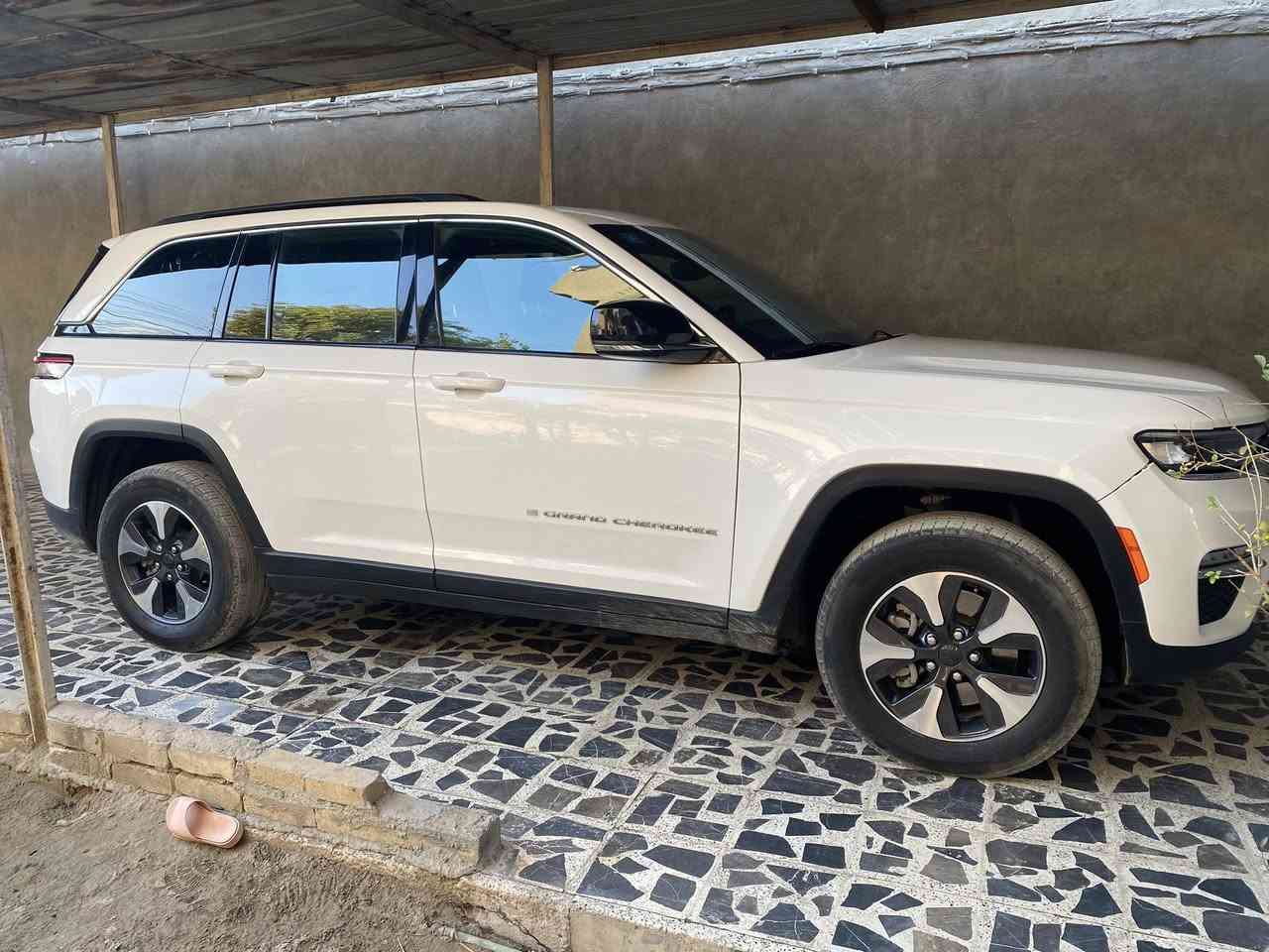 جيب٢٤ هايبرد كهرباء بانزين ٥ راكب بنراما بغداد حادثه جاملغ ايسر نفسه راجع باردبدون ارباك مكان السياره بغداد باسمي ت ***********
